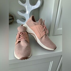 DR SCHOLLS Rest Up Dusty Rose Pink Sneakers Women’s SZ 10 BRAND NEW Comfort